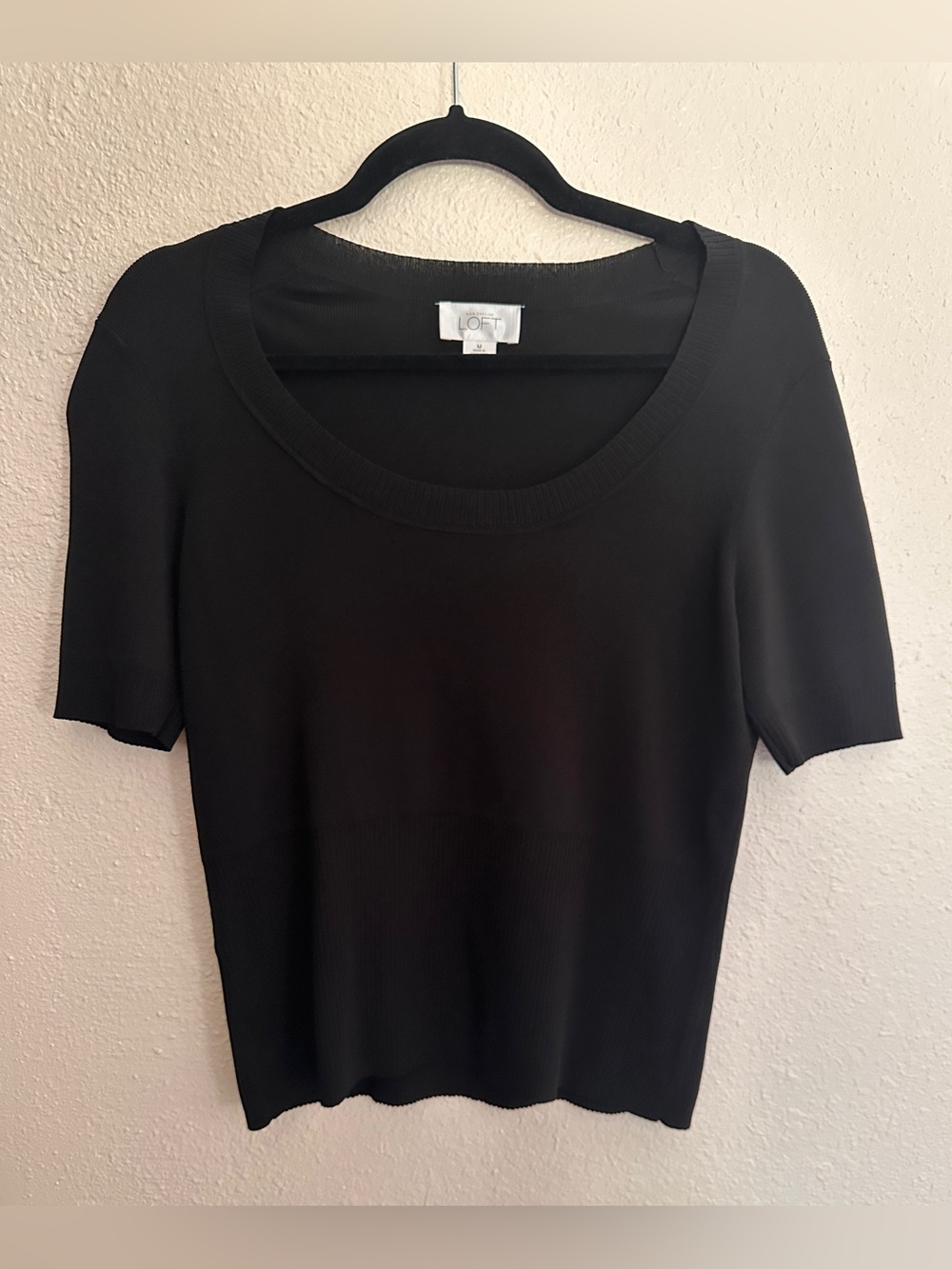Ann Taylor LOFT Womens Medium Black Sweater Ribbed Scoop Neck Pullover